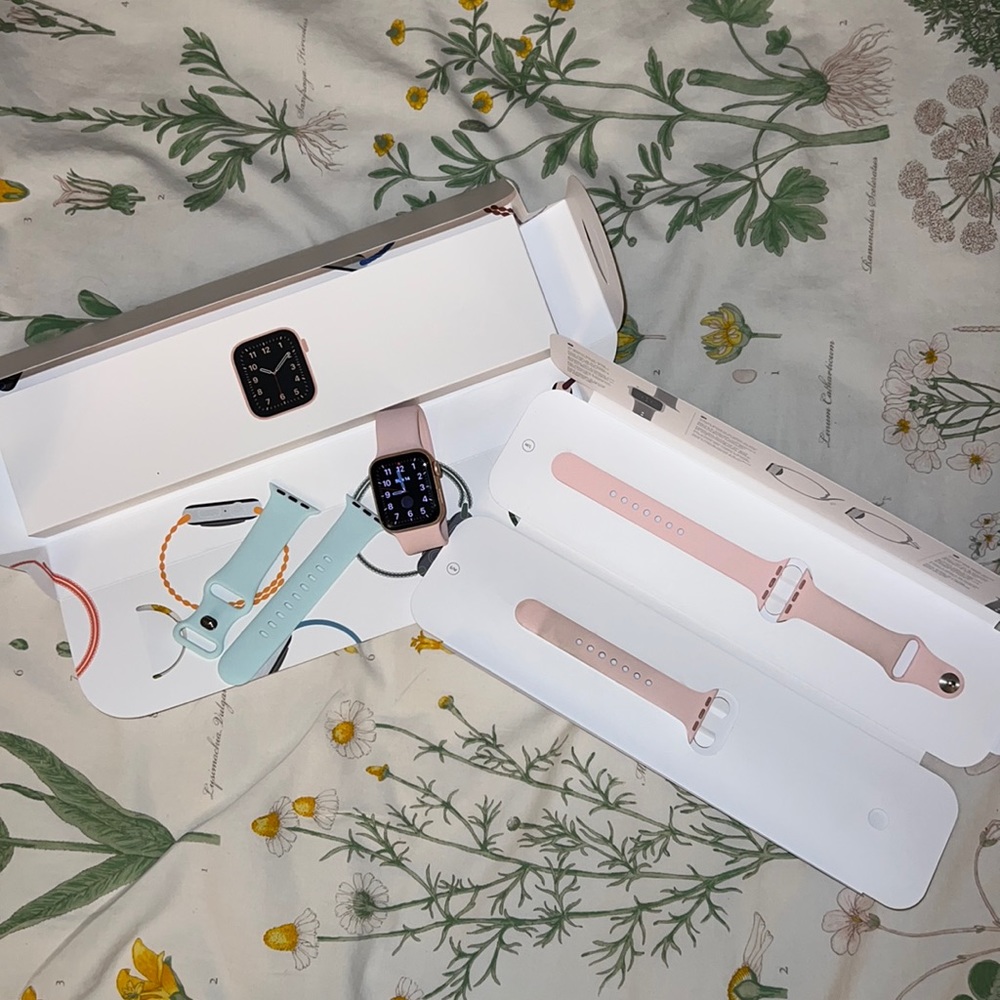 Rose gold Apple Watch